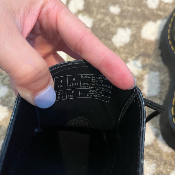 Dr. Martens 1461 CROC EMBOSS LEATHER PLATFORM SHOES - Picture 9 of 10